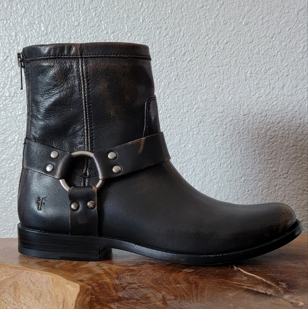 Women's Frye Phillip Harness Short Ankle Boots Booties Size 6.5 Distressed Black
